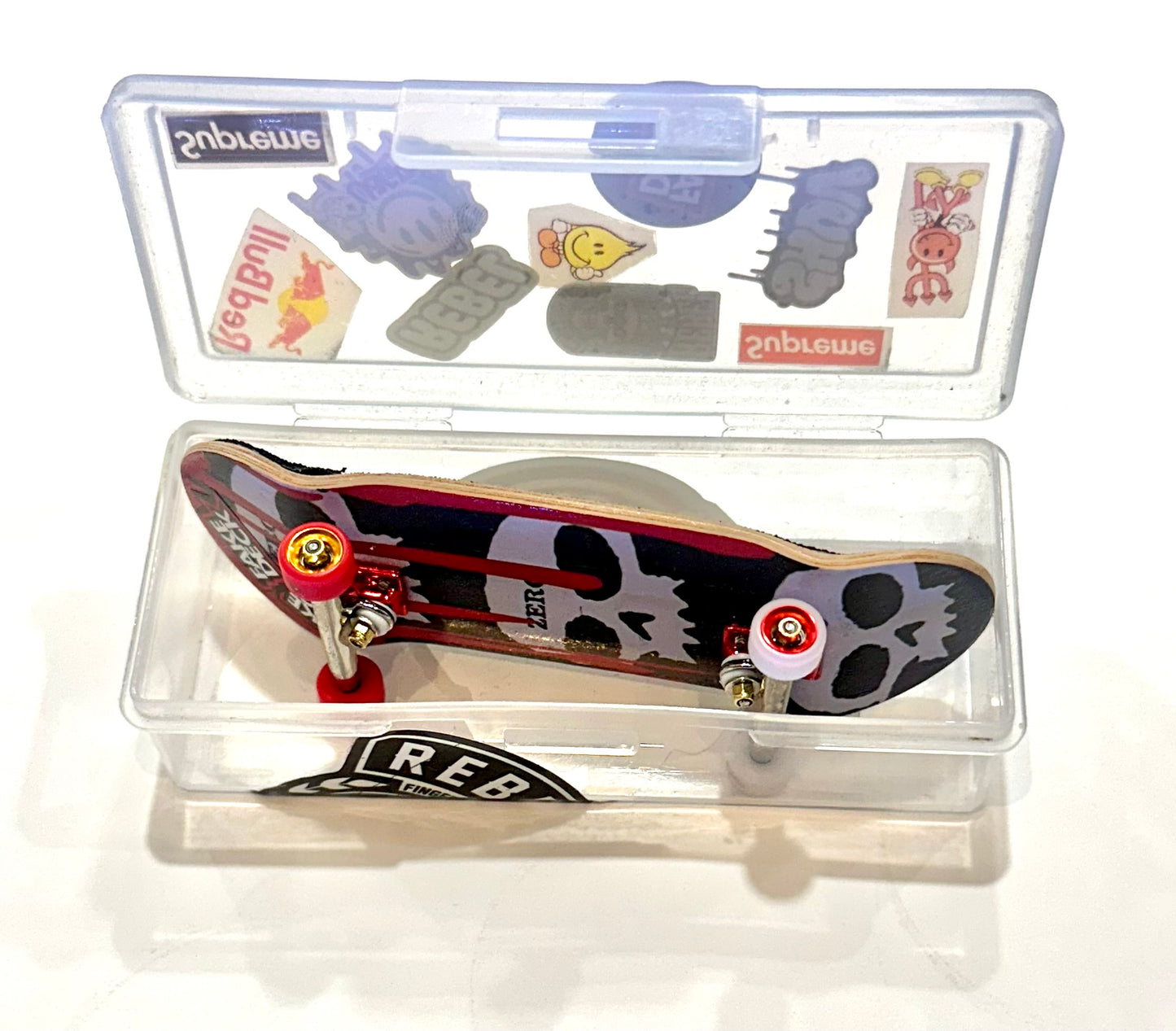 Fingerboard storage