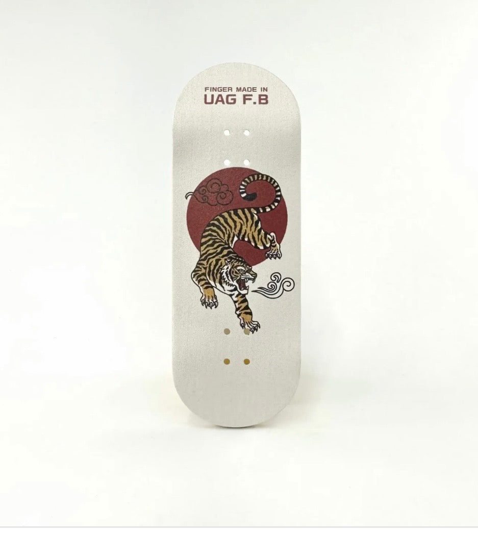 【UAG DECKS】TIGER