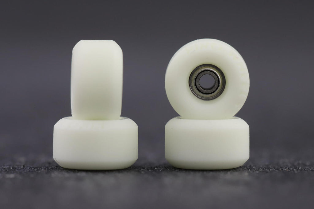 Piro Yeti White Performance Wheels