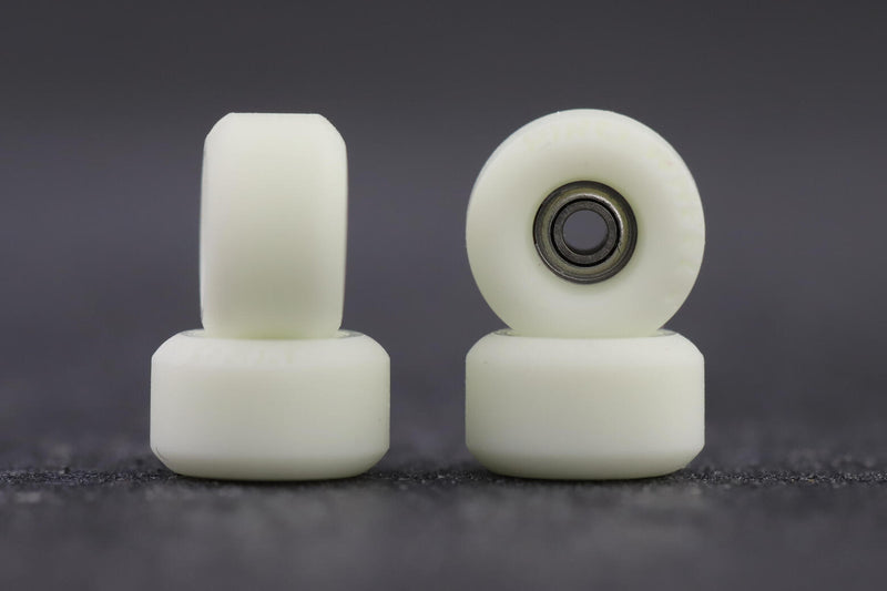 Piro Yeti White Performance Wheels